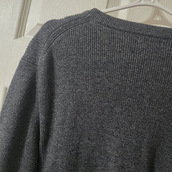 Banana Republic Supima Cotton Cable Knit Crewneck Sweater, Dark Gray, EUC! - Picture 8 of 11